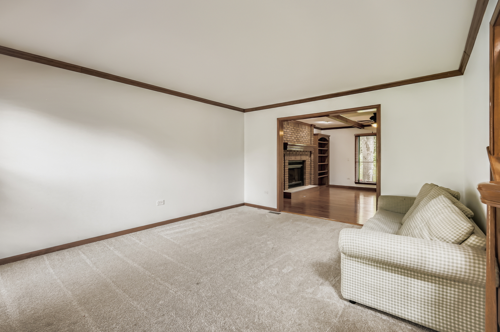291 Carriage Court, Bolingbrook, IL 60490
