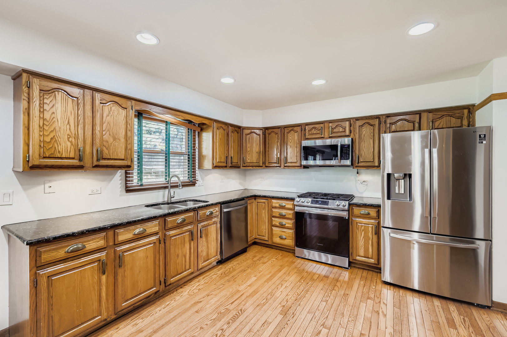 291 Carriage Court, Bolingbrook, IL 60490