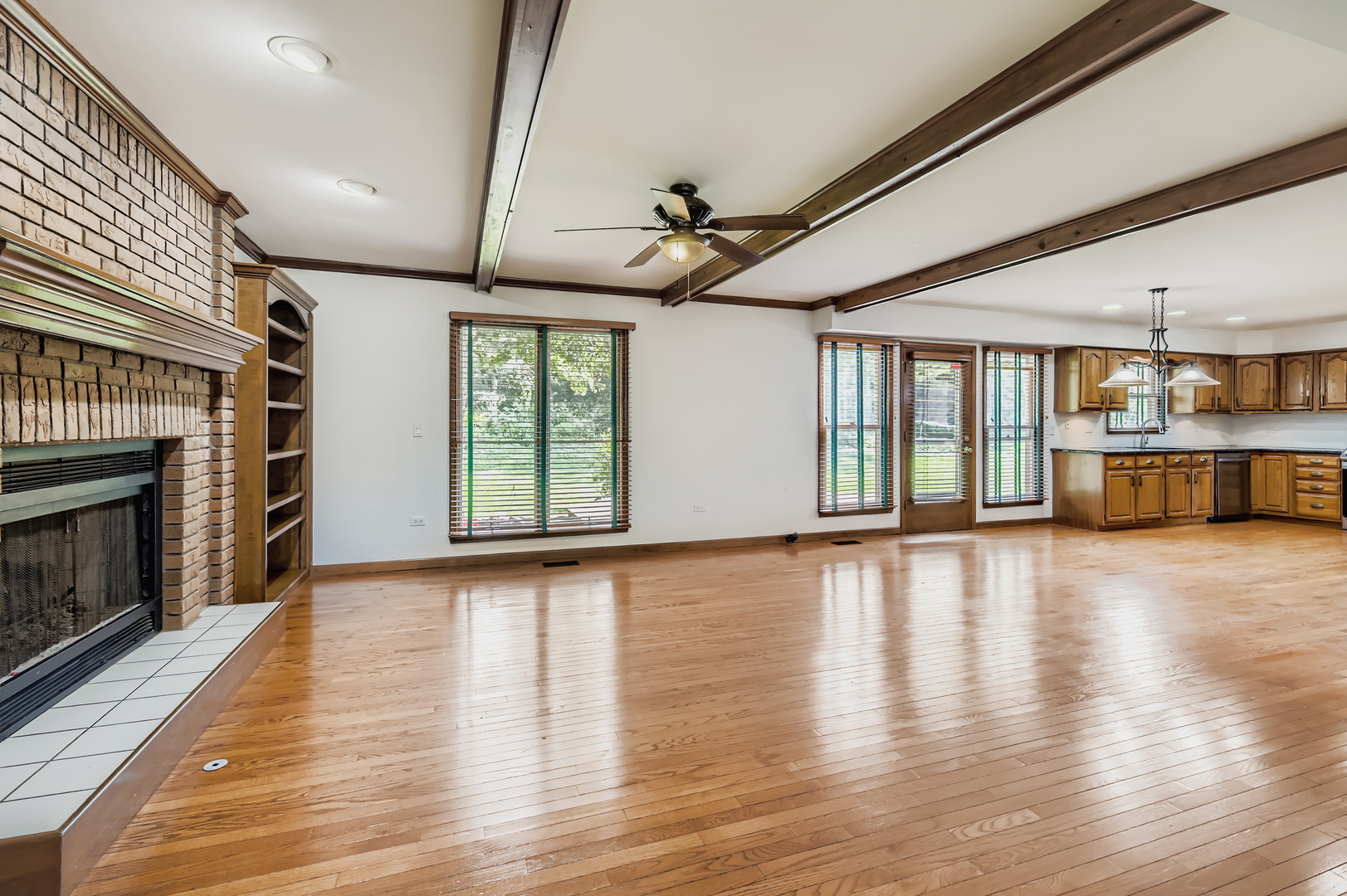291 Carriage Court, Bolingbrook, IL 60490