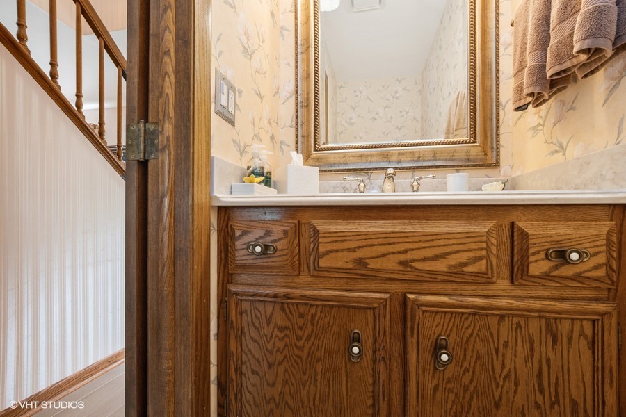 12646 S 69th Court, Palos Heights, IL 60463