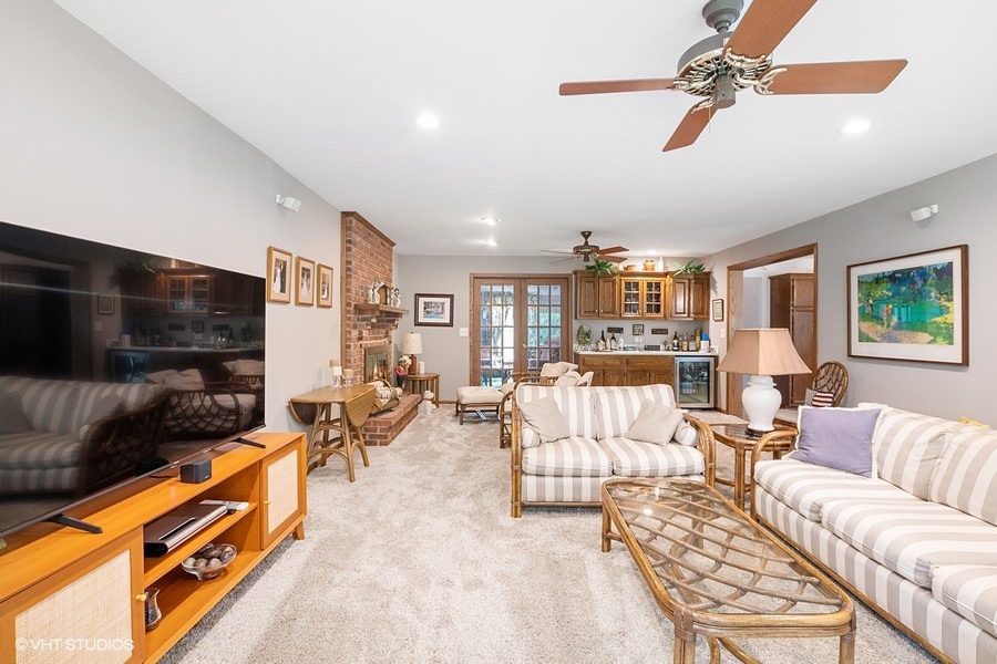 12646 S 69th Court, Palos Heights, IL 60463