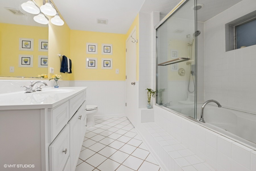 12646 S 69th Court, Palos Heights, IL 60463