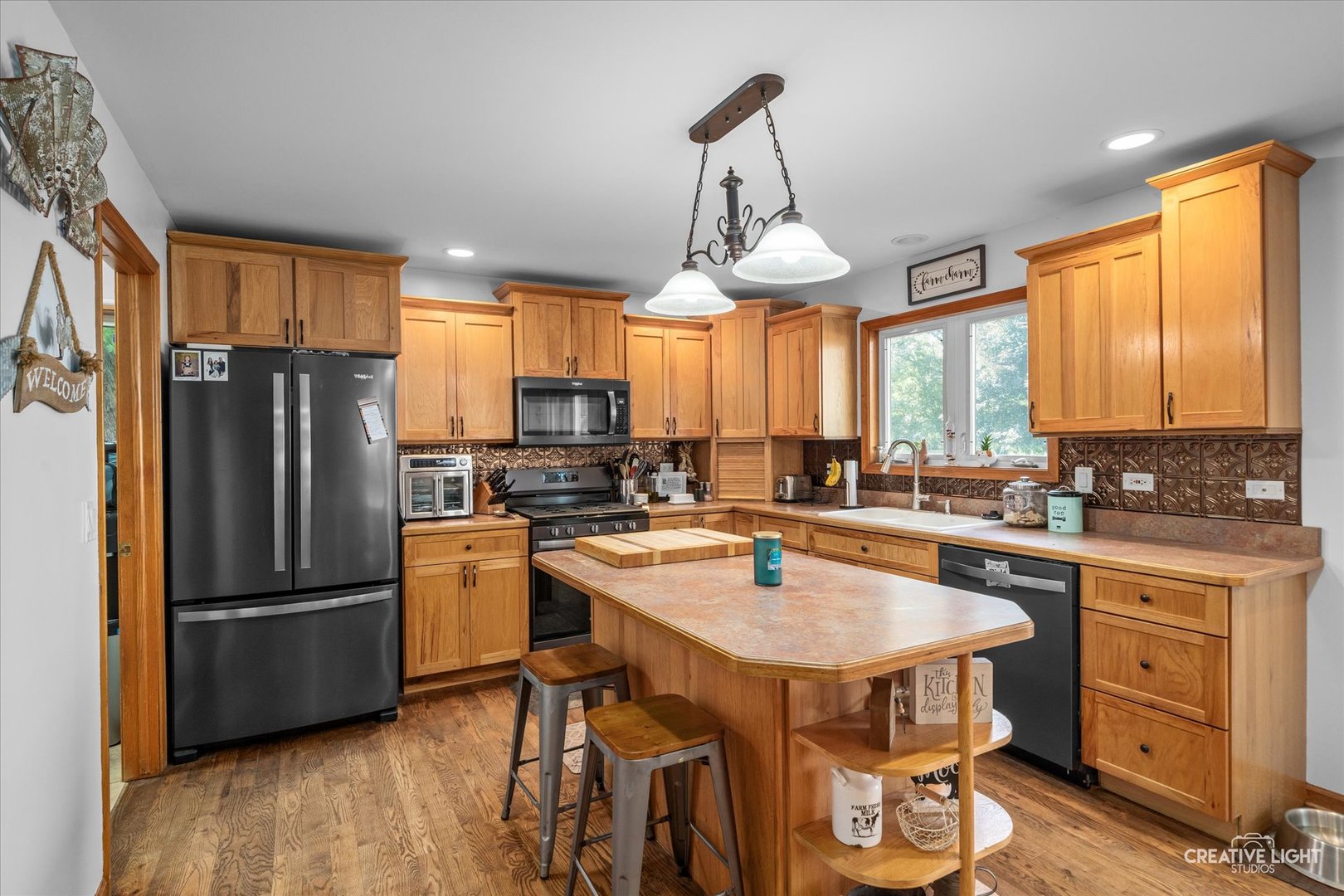 925 Suzy Street, Lake Holiday, IL 60548