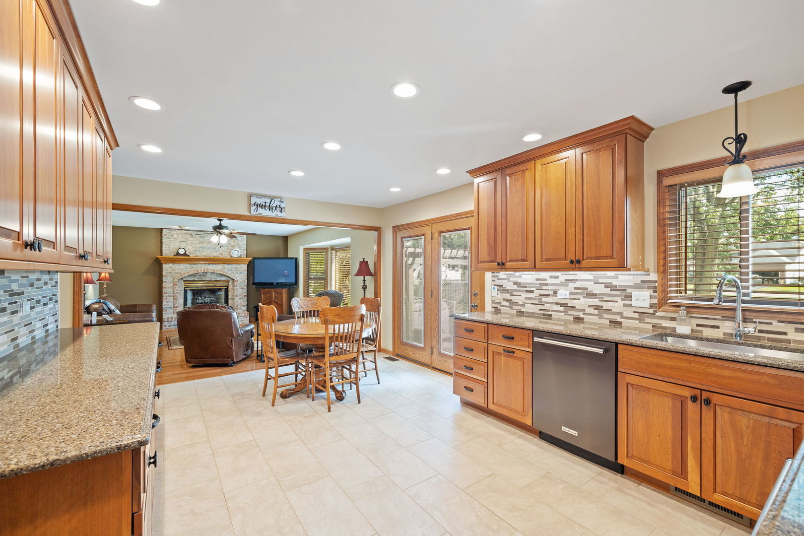 2305 Wyndham Court, Aurora, IL 60504
