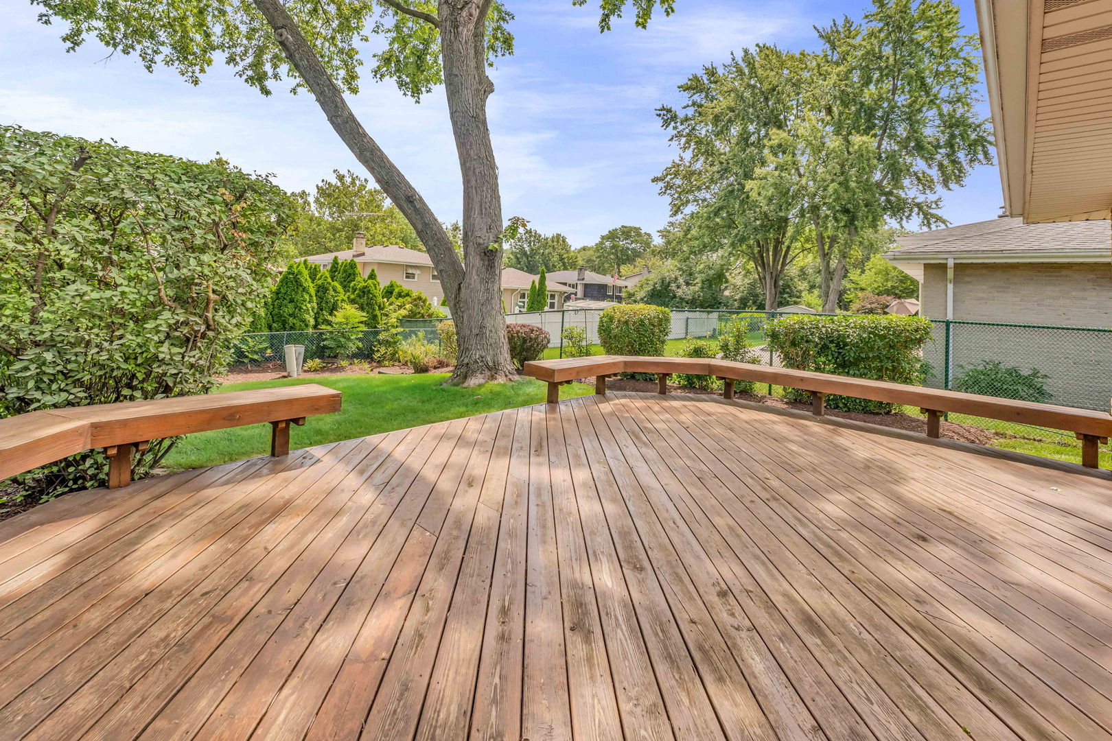 7629 Baimbridge Drive, Downers Grove, IL 60516