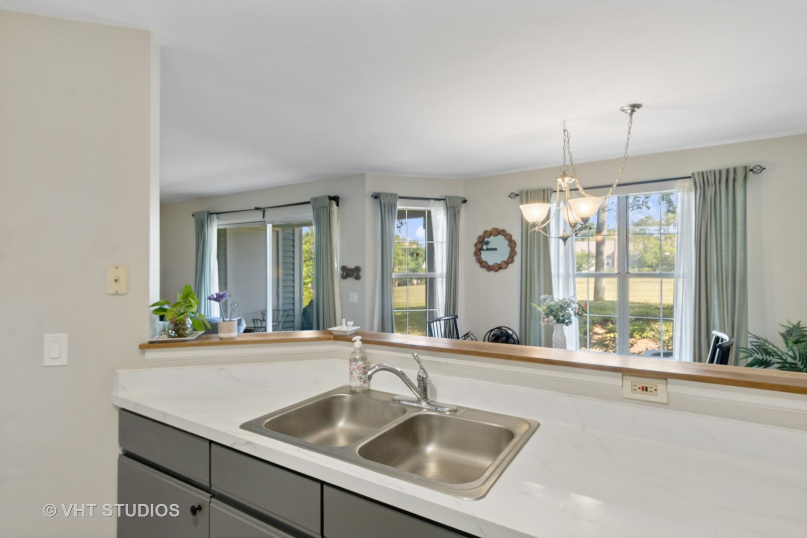234 W Jennifer Lane #3-3, Palatine, IL 60067