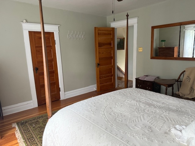 215 S Washington Street, Wheaton, IL 60187