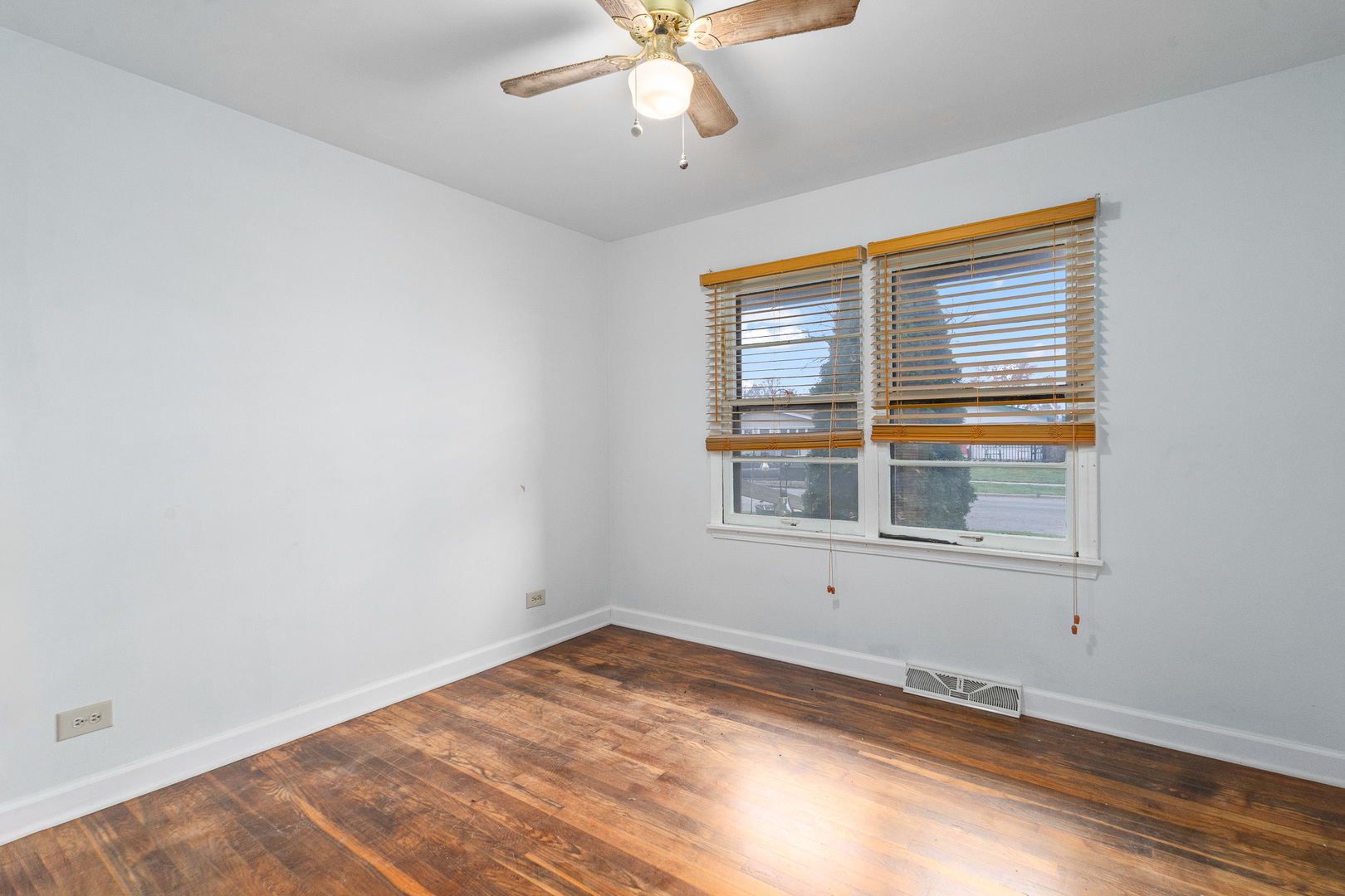 14825 S Troy Avenue, Posen, IL 60469