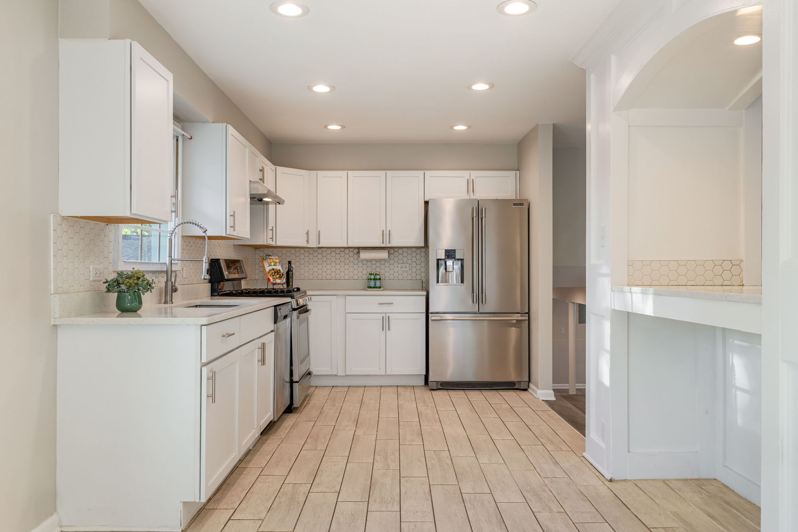 1325 Douglas Avenue, Montgomery, IL 60538