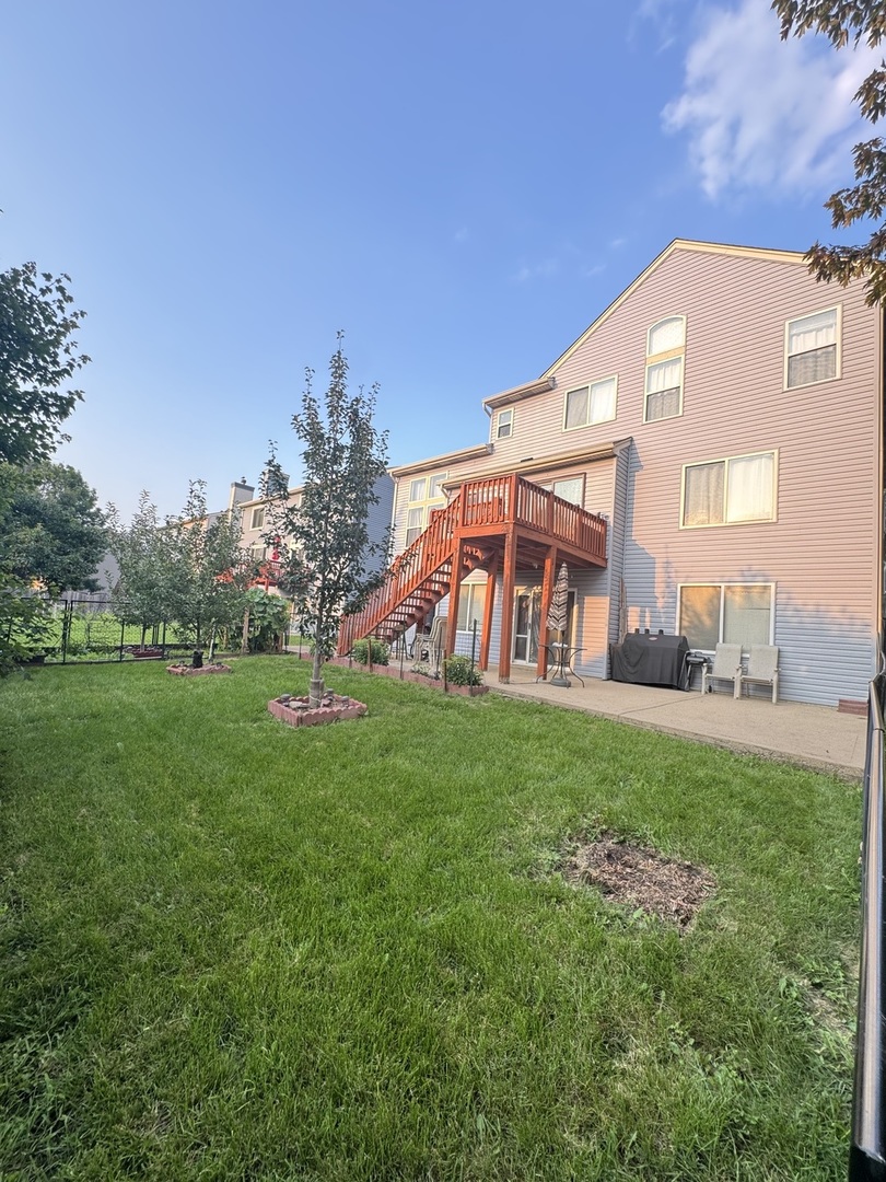 2087 Chesterfield Lane, Aurora, IL 60503