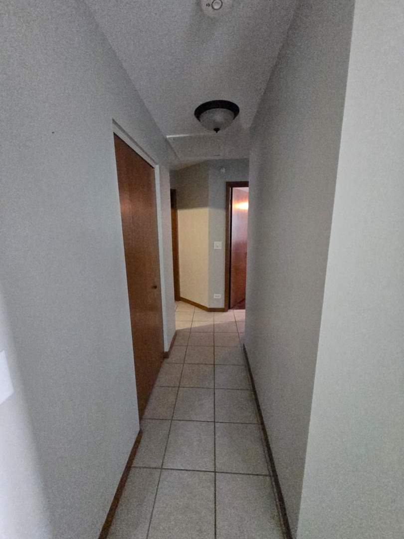 2544 Dickens Drive #2544, Aurora, IL 60503