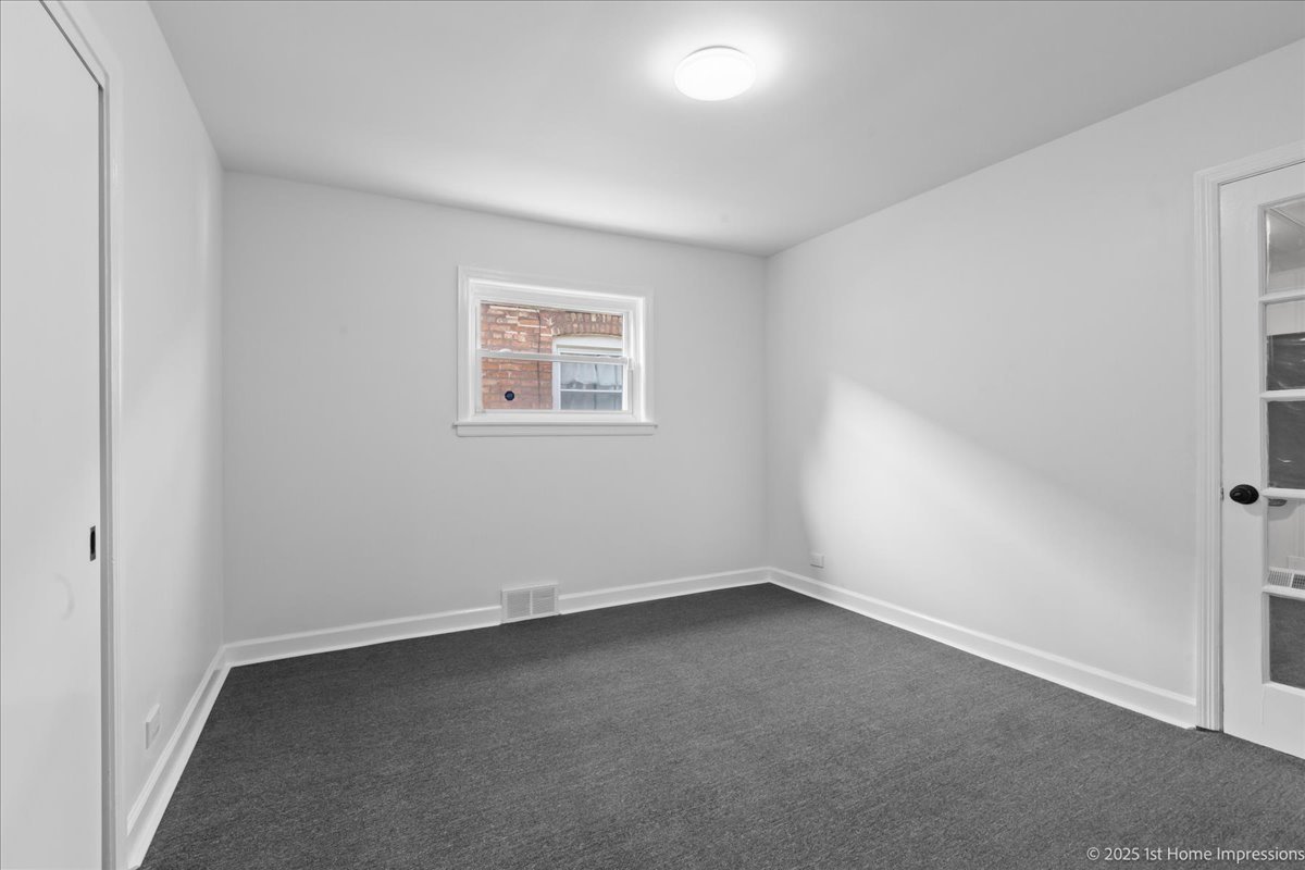 8816 S Jeffery Boulevard, Chicago, IL 60617