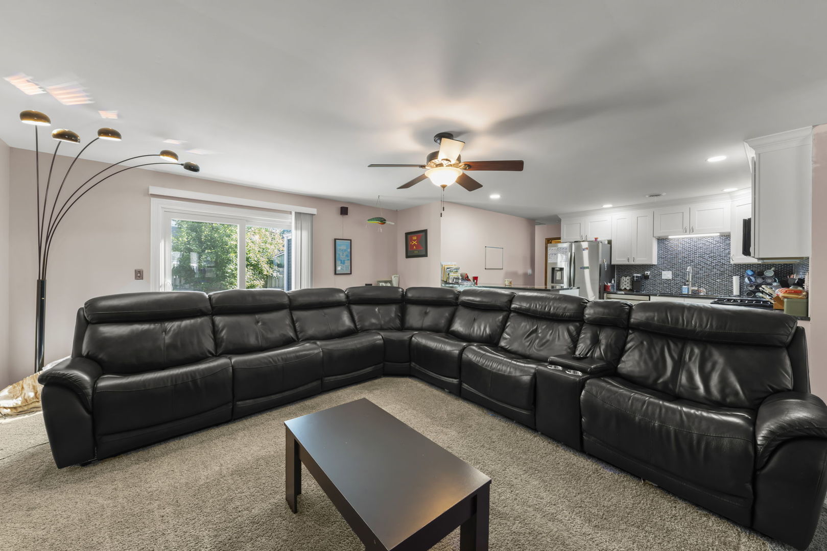 2311 Greenleaf Court, Aurora, IL 60506