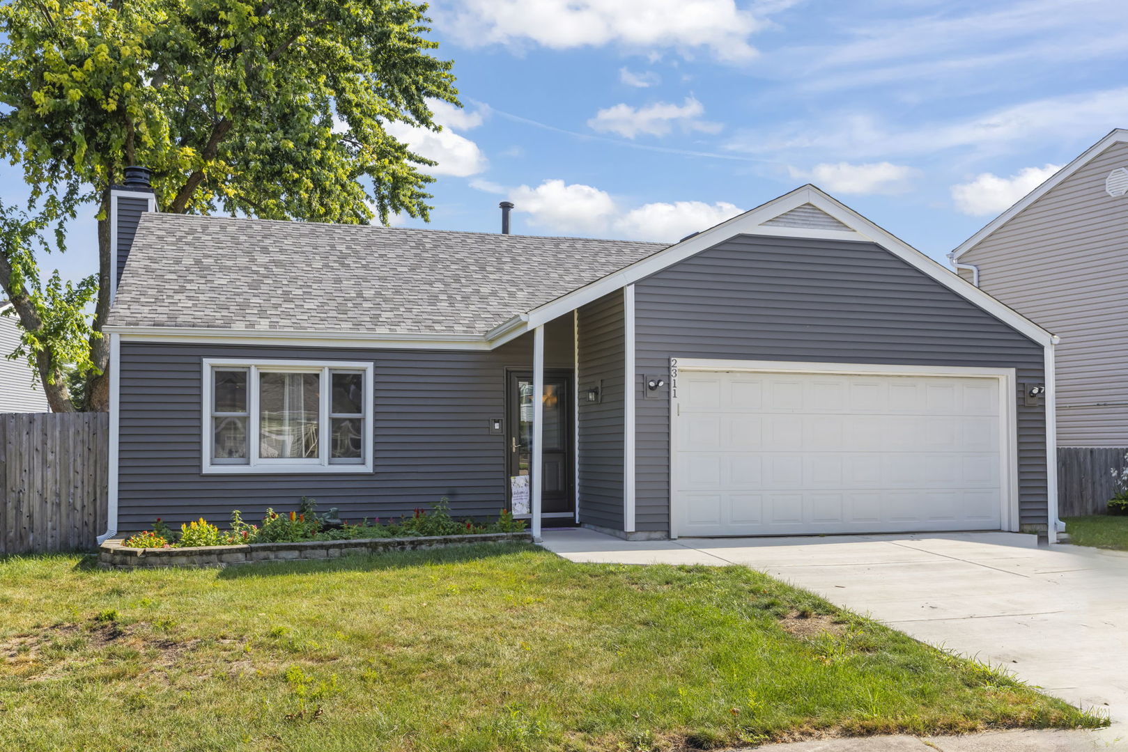2311 Greenleaf Court, Aurora, IL 60506
