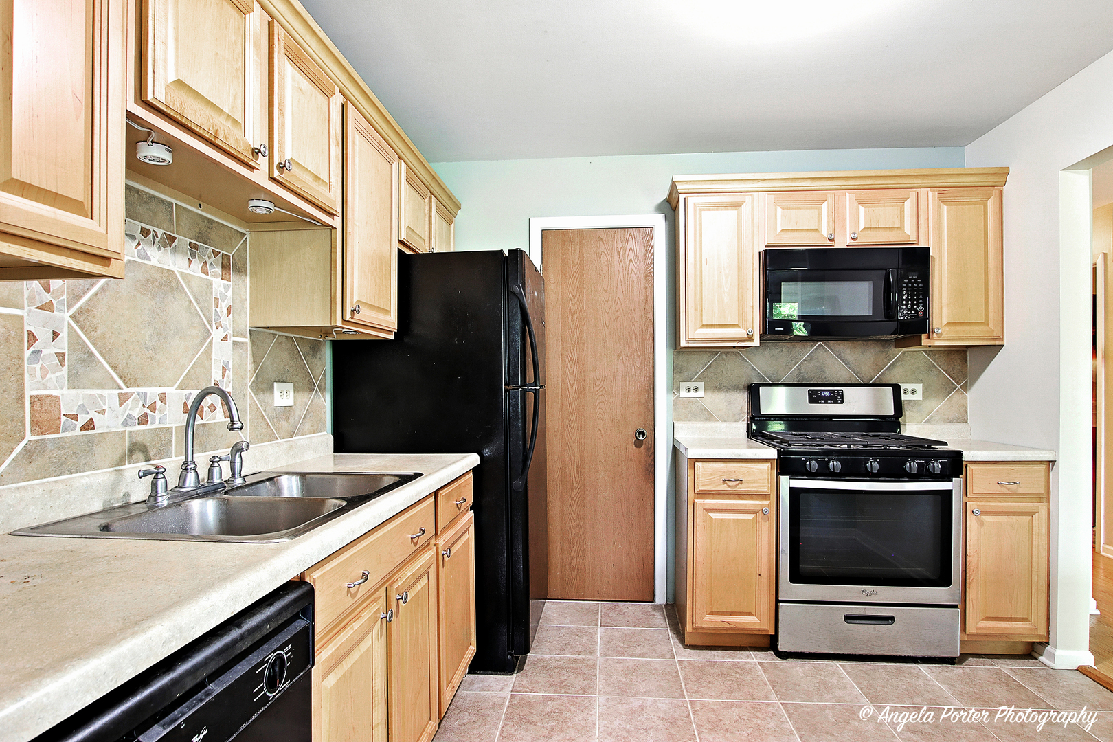 1005 Auburn Lane, Buffalo Grove, IL 60089
