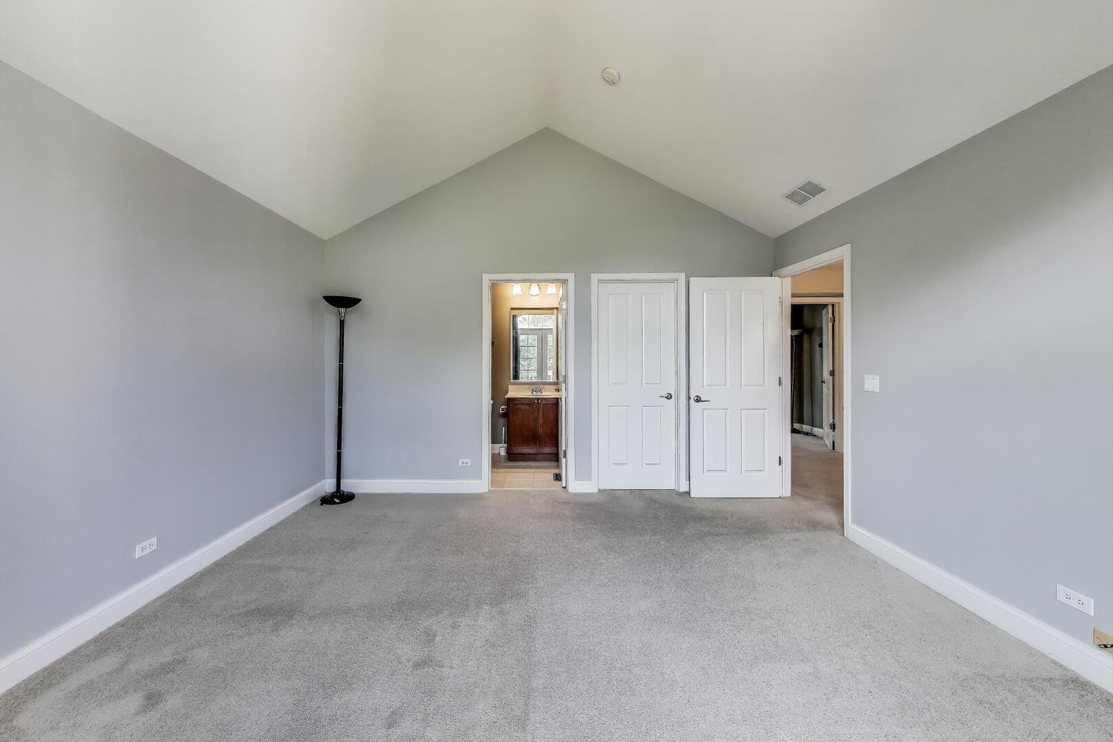 613 KINNEAR Cove, Inverness, IL 60010