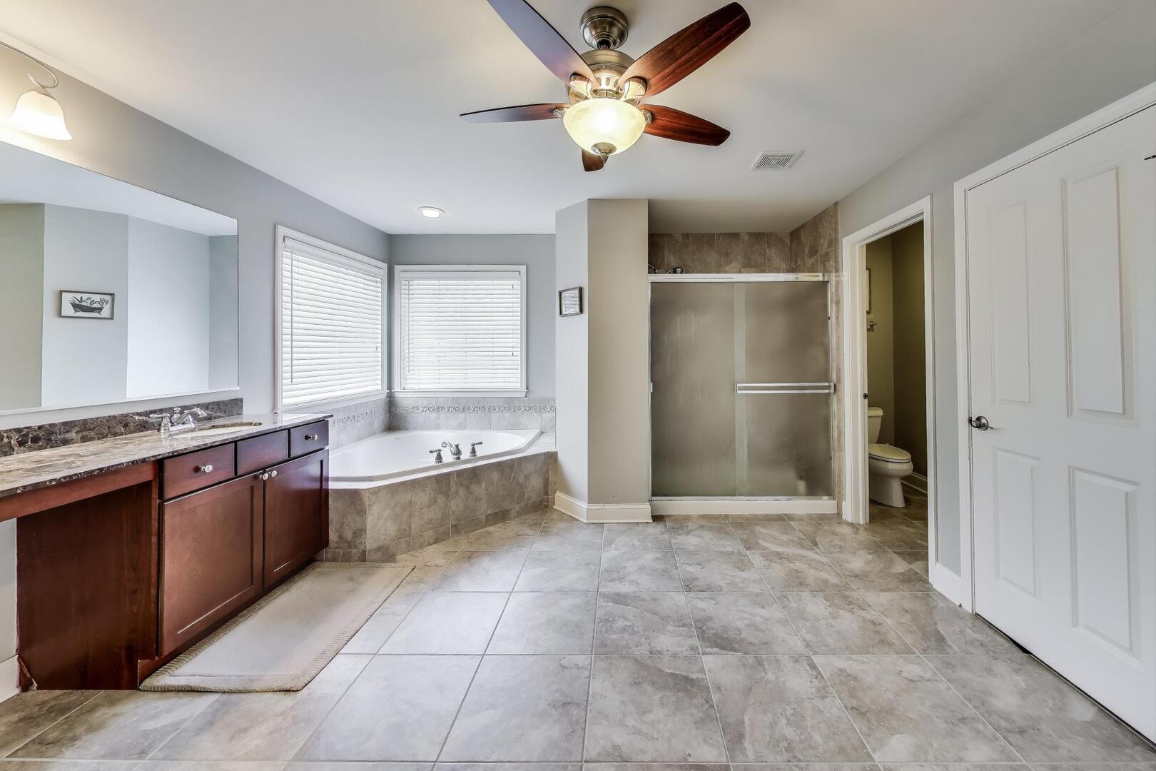 613 KINNEAR Cove, Inverness, IL 60010