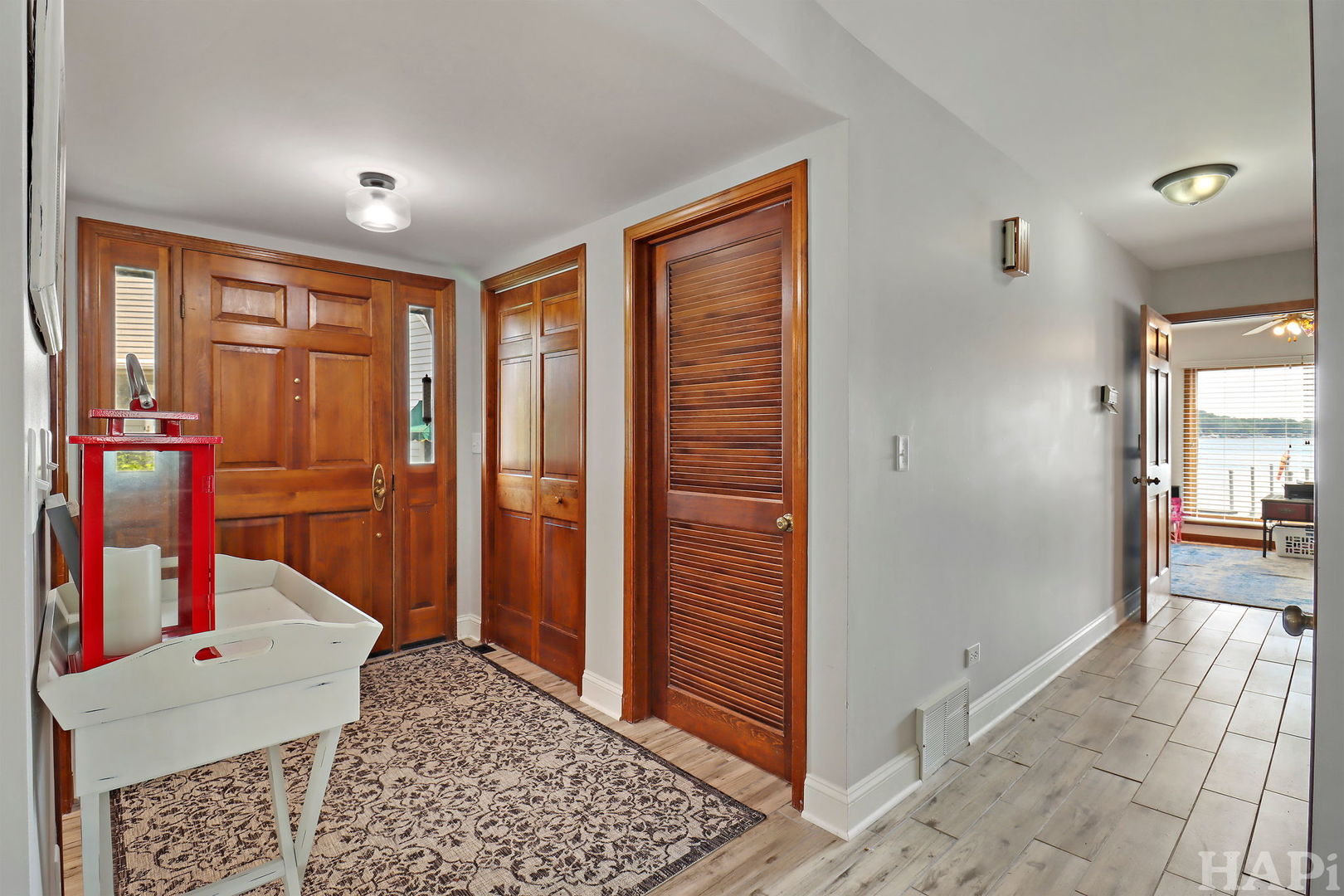 215 S Northwest Highway, Cary, IL 60013
