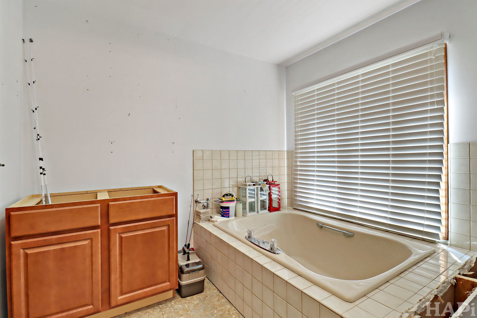 215 S Northwest Highway, Cary, IL 60013