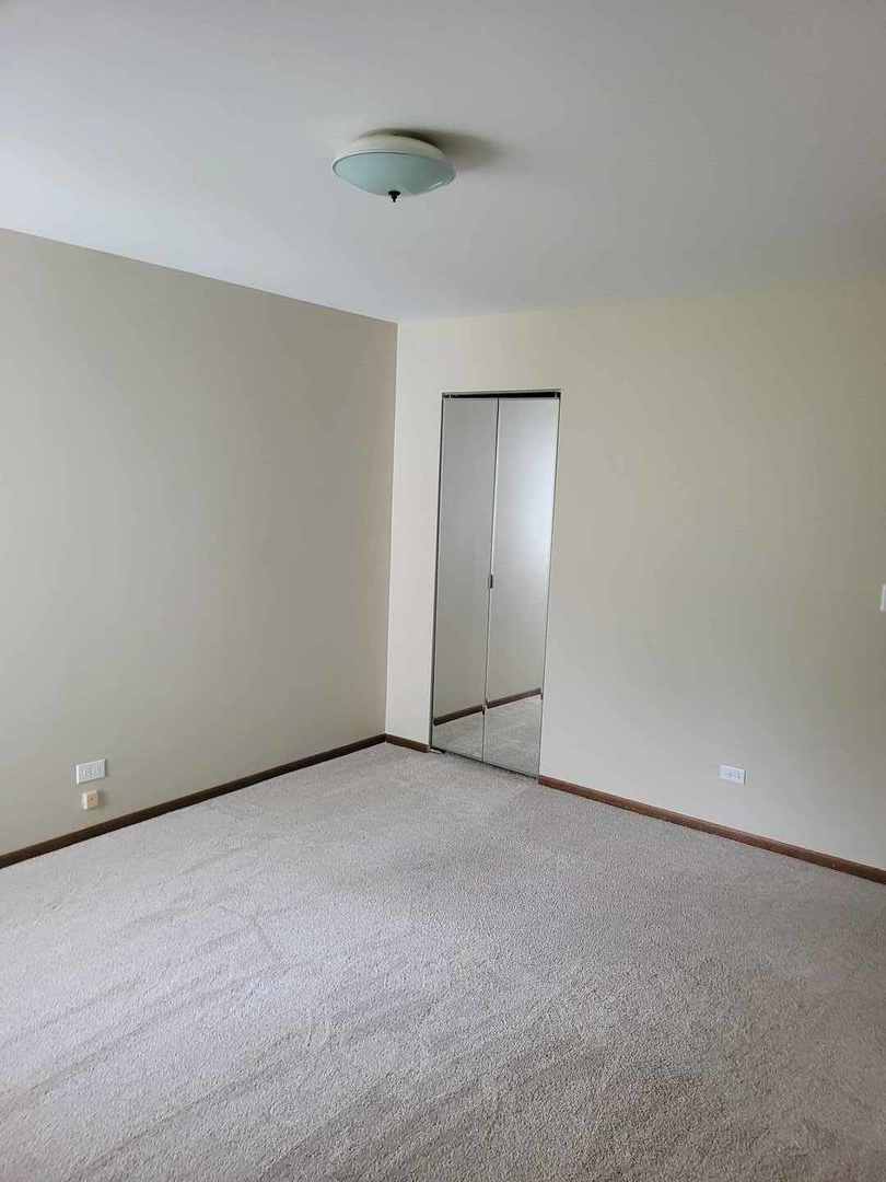 2S601 Cynthia Court, Warrenville, IL 60555