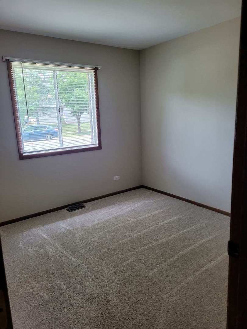 2S601 Cynthia Court, Warrenville, IL 60555