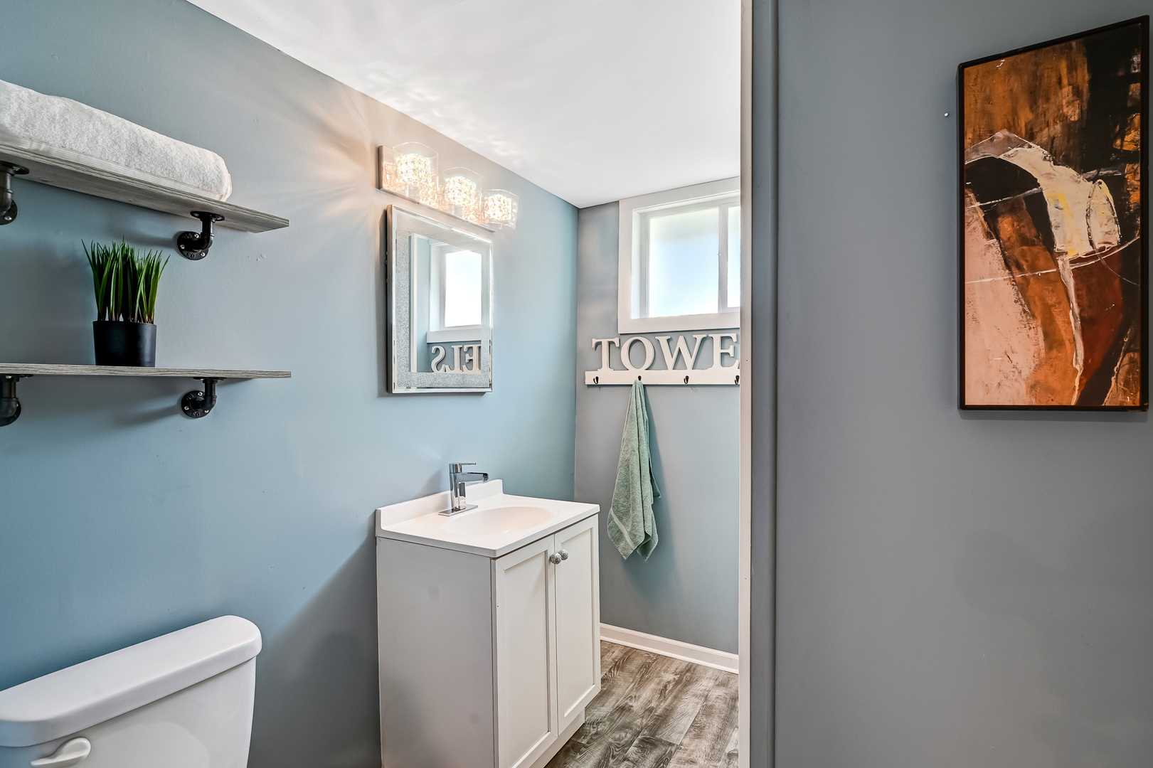 4233 Washington Street, Downers Grove, IL 60515