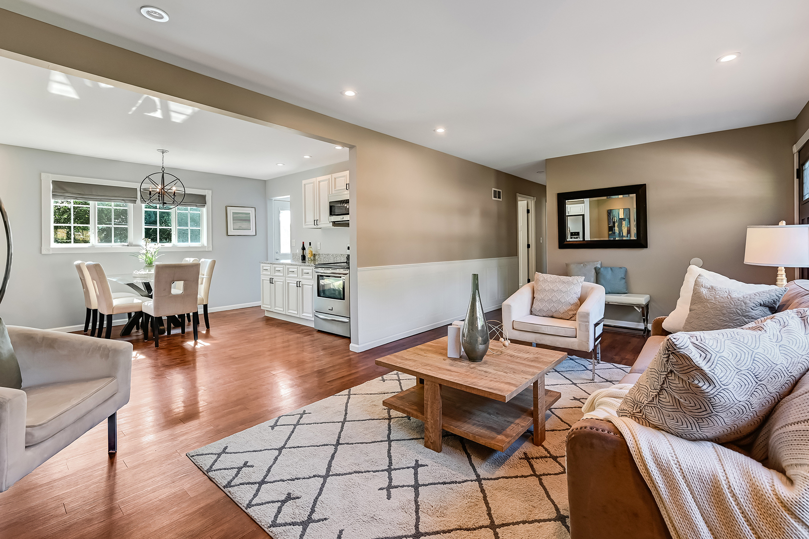 4233 Washington Street, Downers Grove, IL 60515