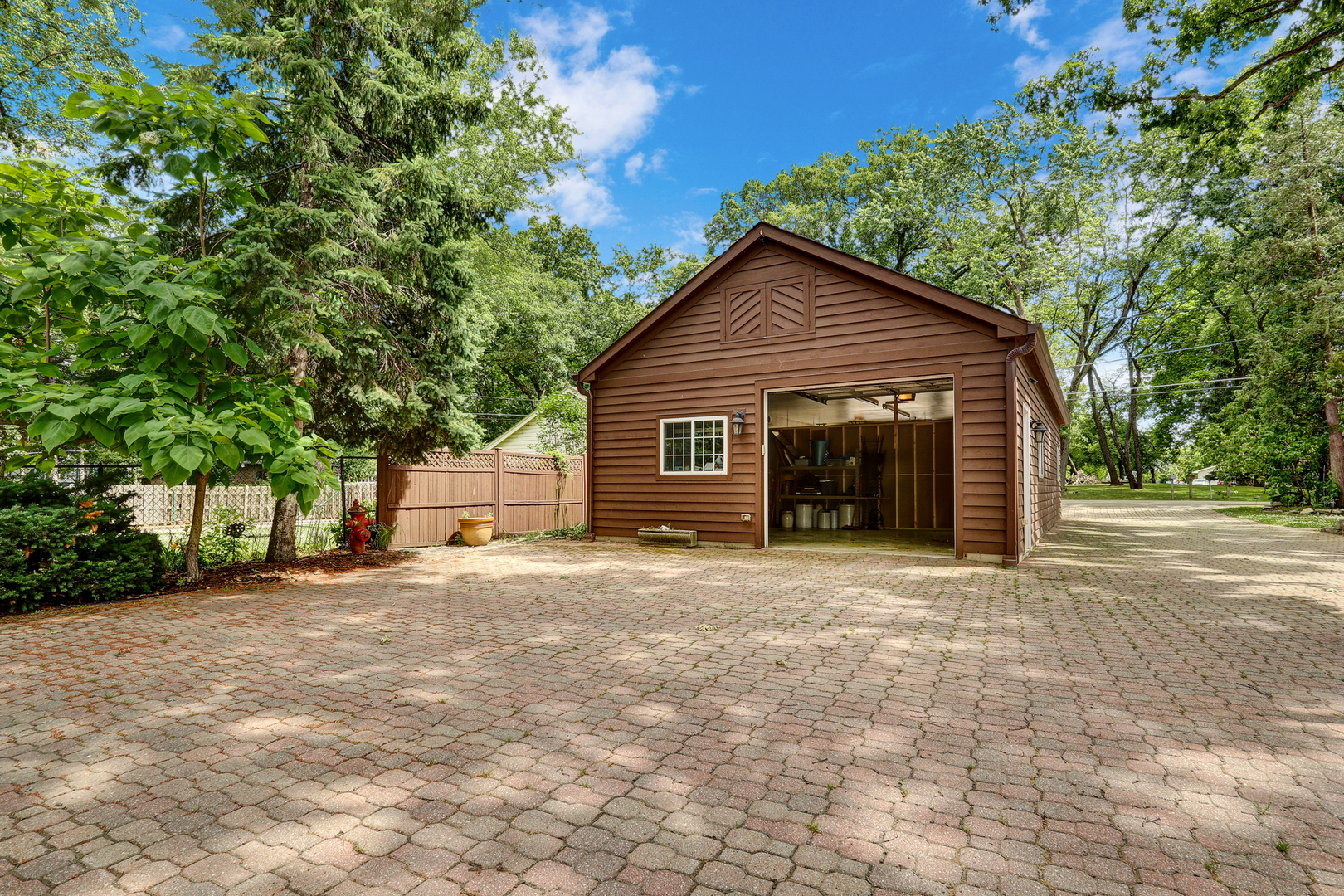 22806 W Loon Lake Boulevard, Antioch, IL 60002