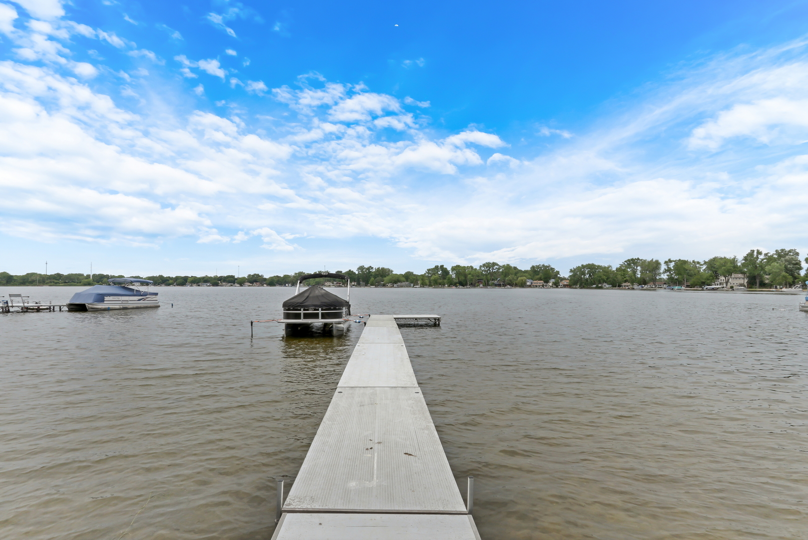 22806 W Loon Lake Boulevard, Antioch, IL 60002