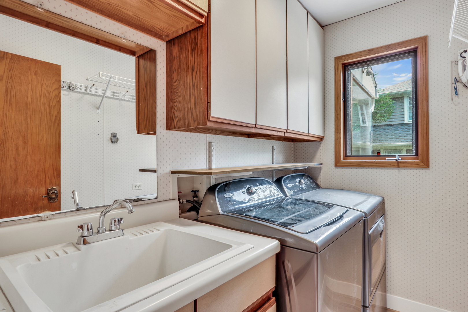 22806 W Loon Lake Boulevard, Antioch, IL 60002