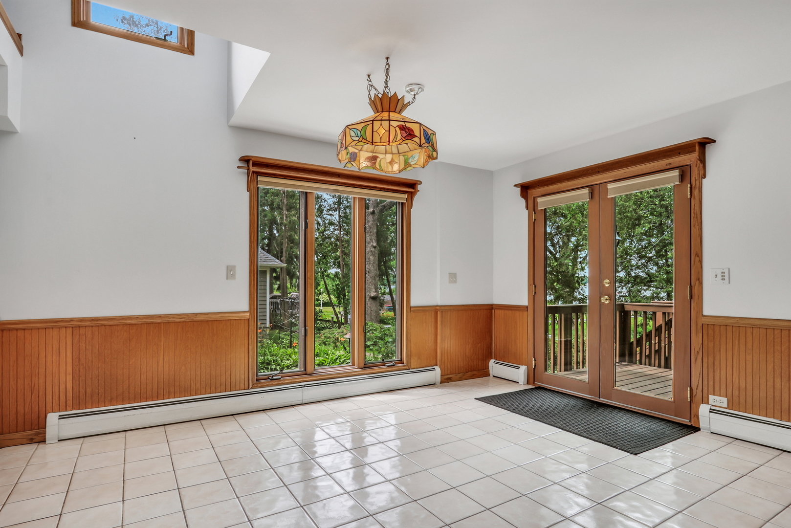 22806 W Loon Lake Boulevard, Antioch, IL 60002