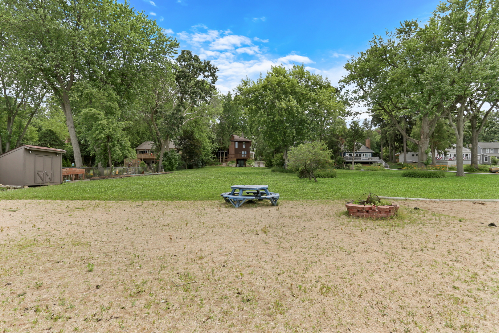 22806 W Loon Lake Boulevard, Antioch, IL 60002
