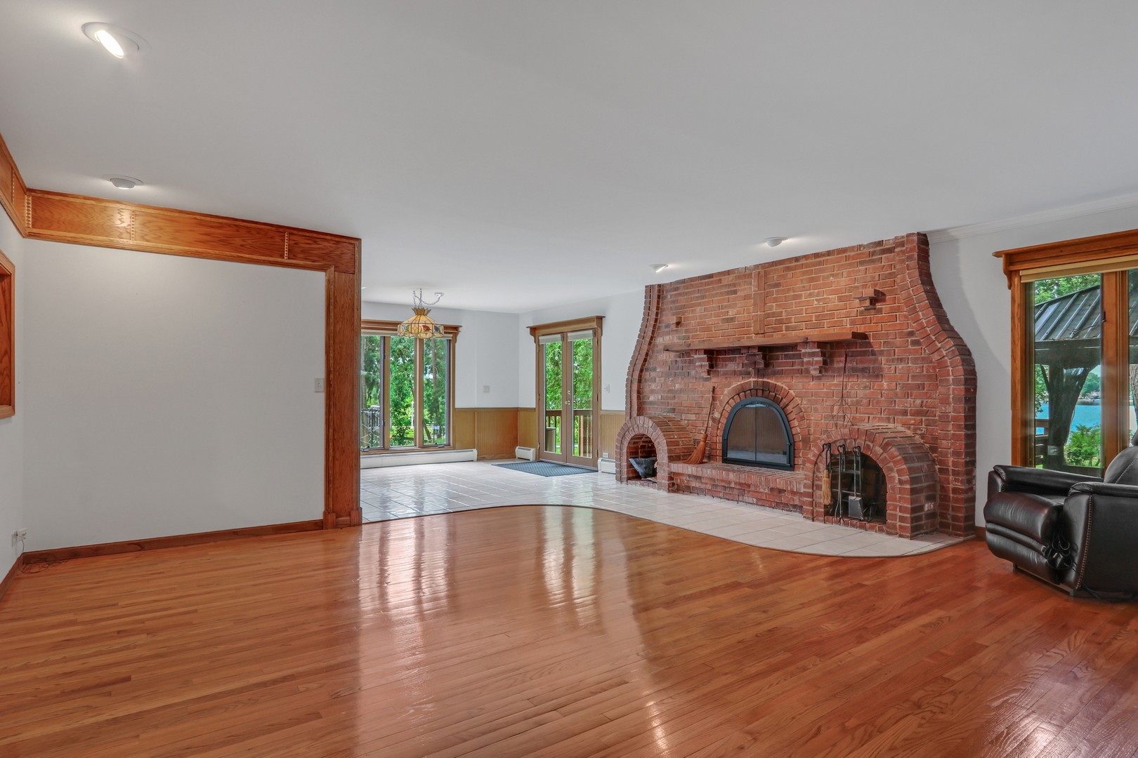 22806 W Loon Lake Boulevard, Antioch, IL 60002