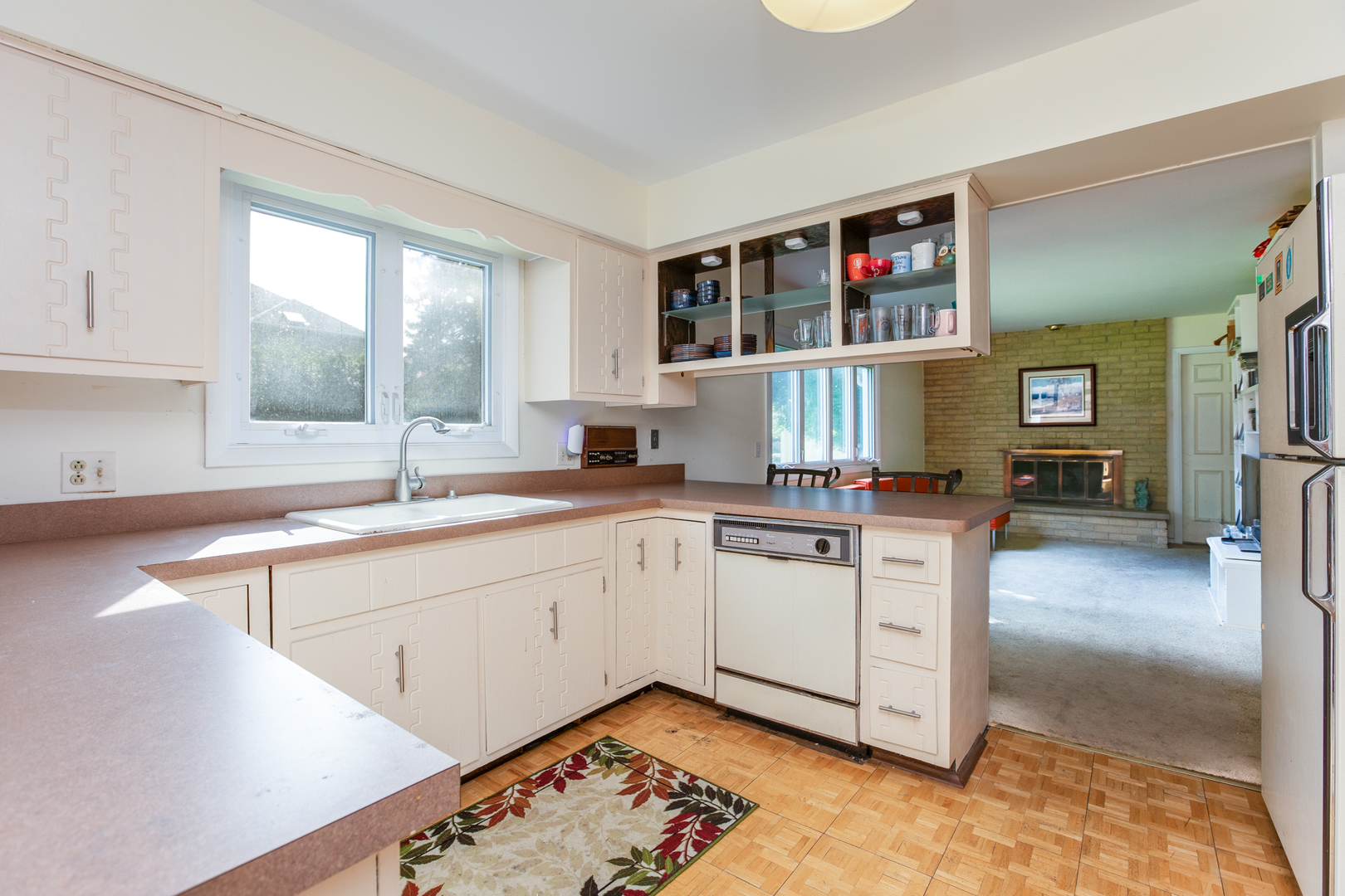 1565 N Summit Street, Wheaton, IL 60187