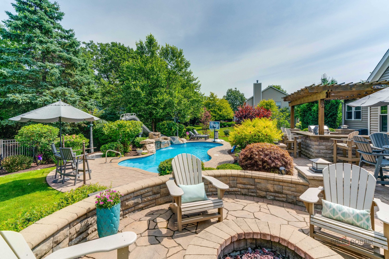 14436 Greenfield Court, Green Oaks, IL 60048