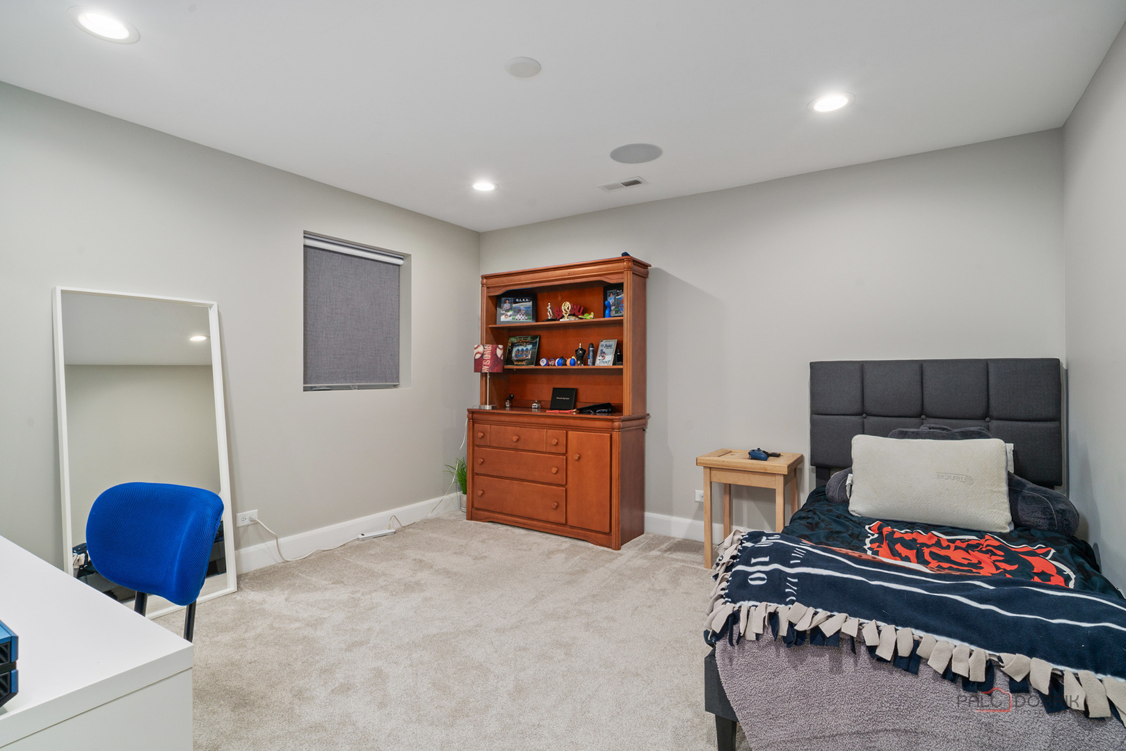 14436 Greenfield Court, Green Oaks, IL 60048
