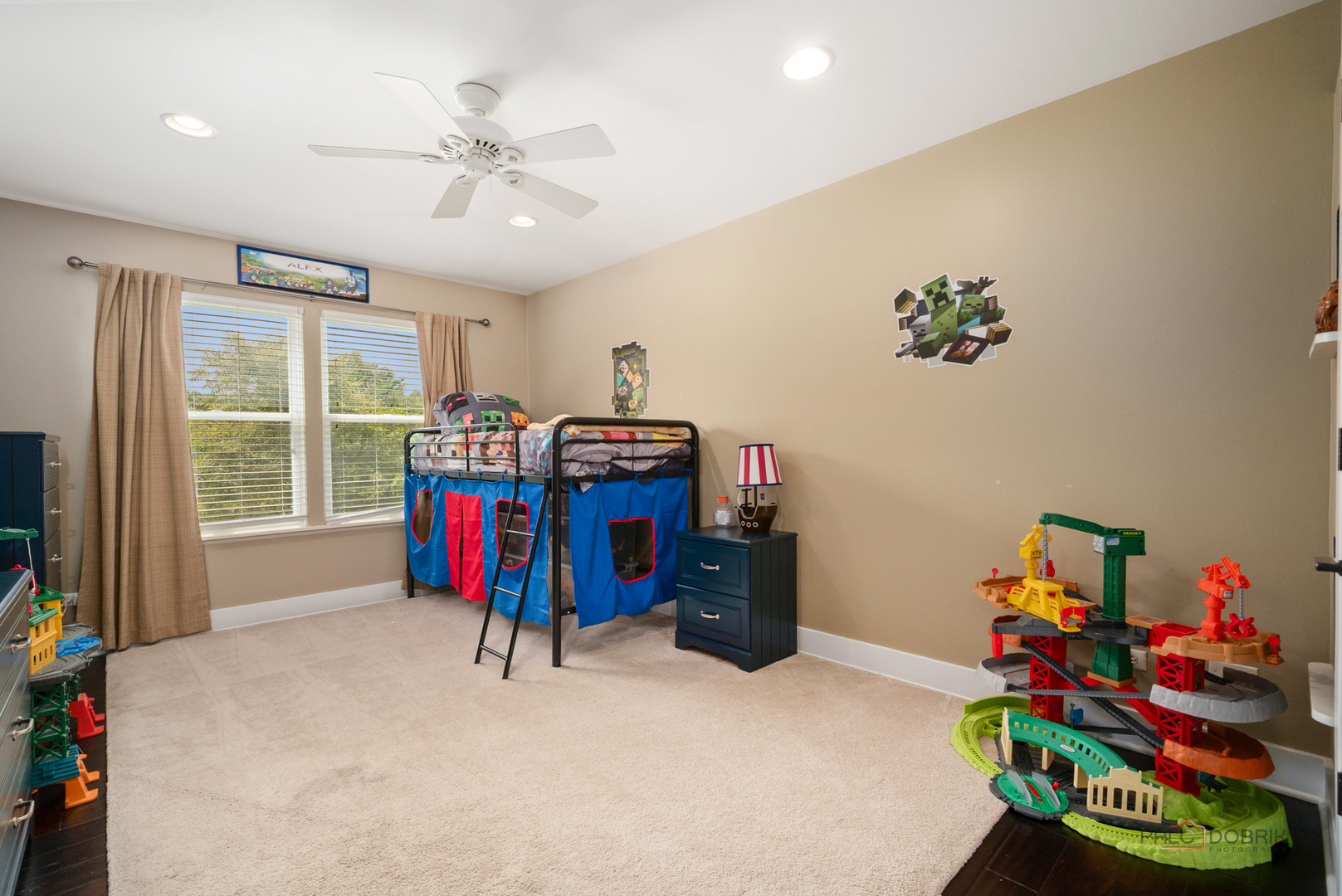 14436 Greenfield Court, Green Oaks, IL 60048