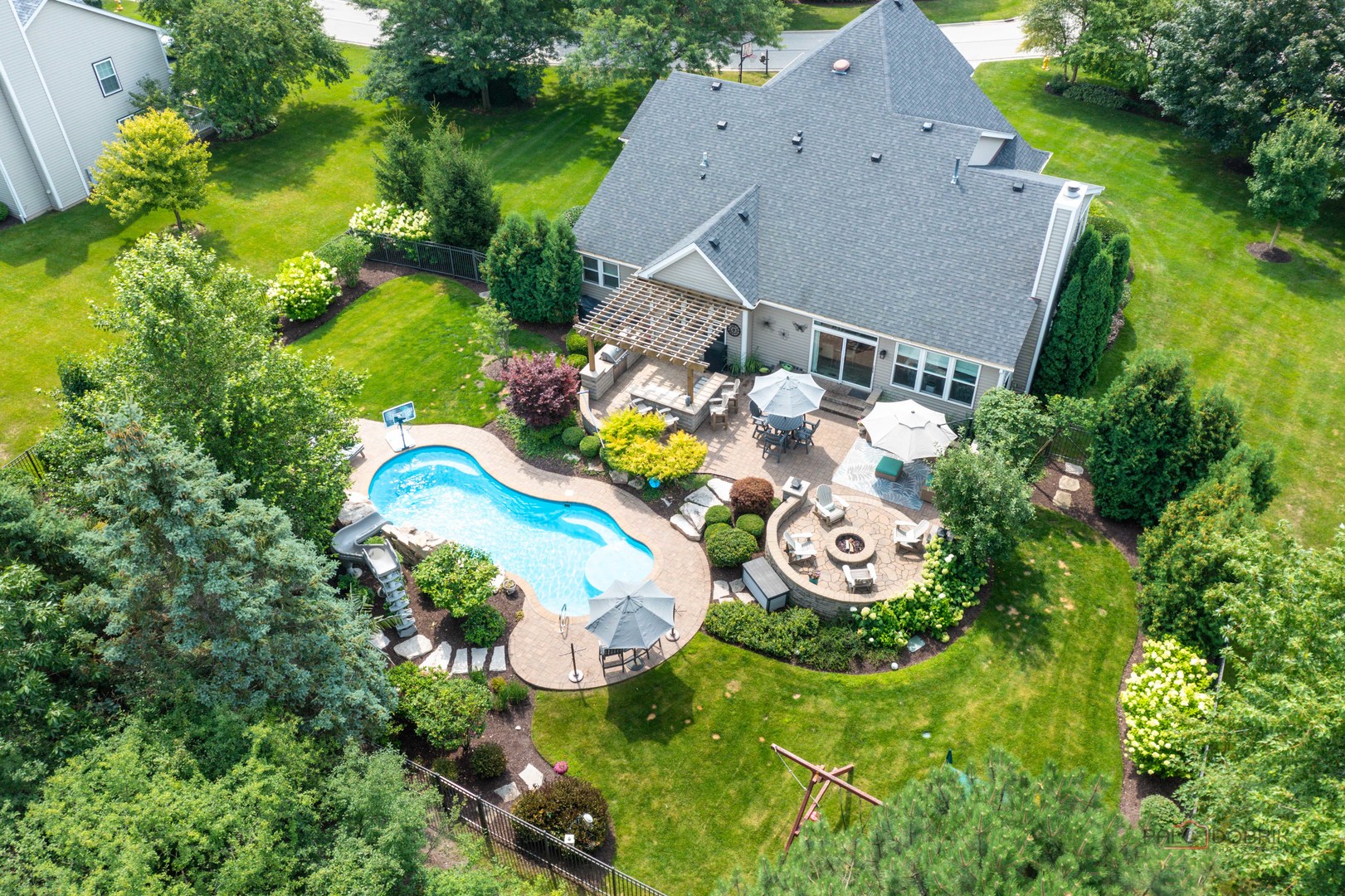14436 Greenfield Court, Green Oaks, IL 60048