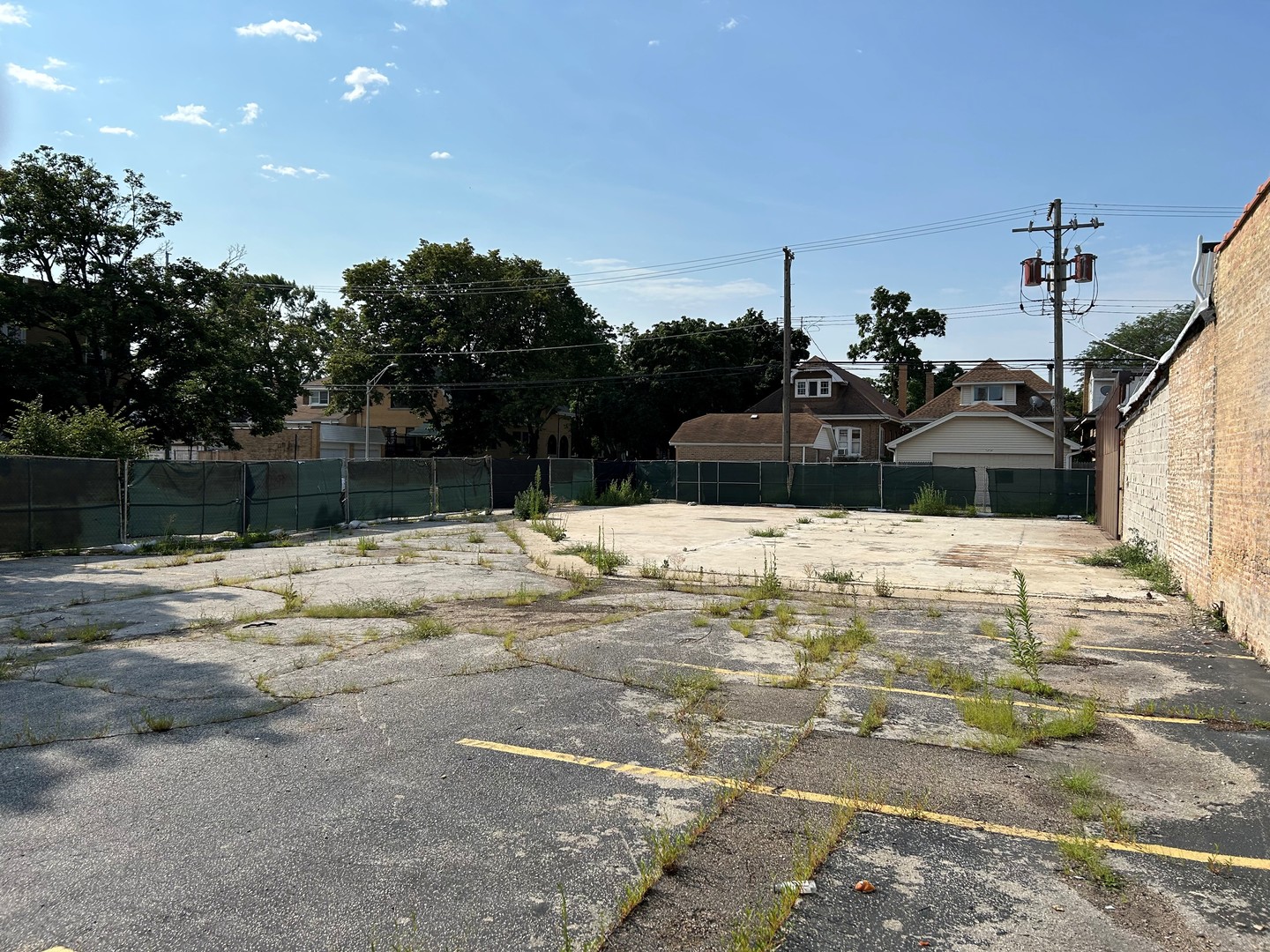 5401 W Montrose Avenue, Chicago, IL 60641