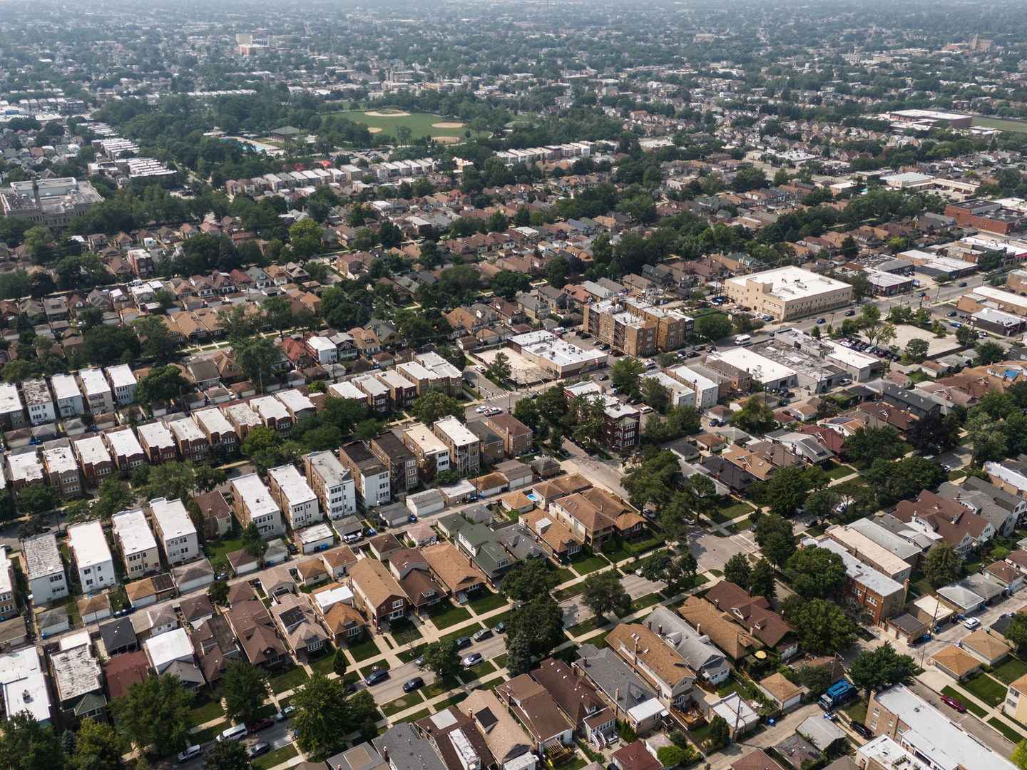 5401 W Montrose Avenue, Chicago, IL 60641