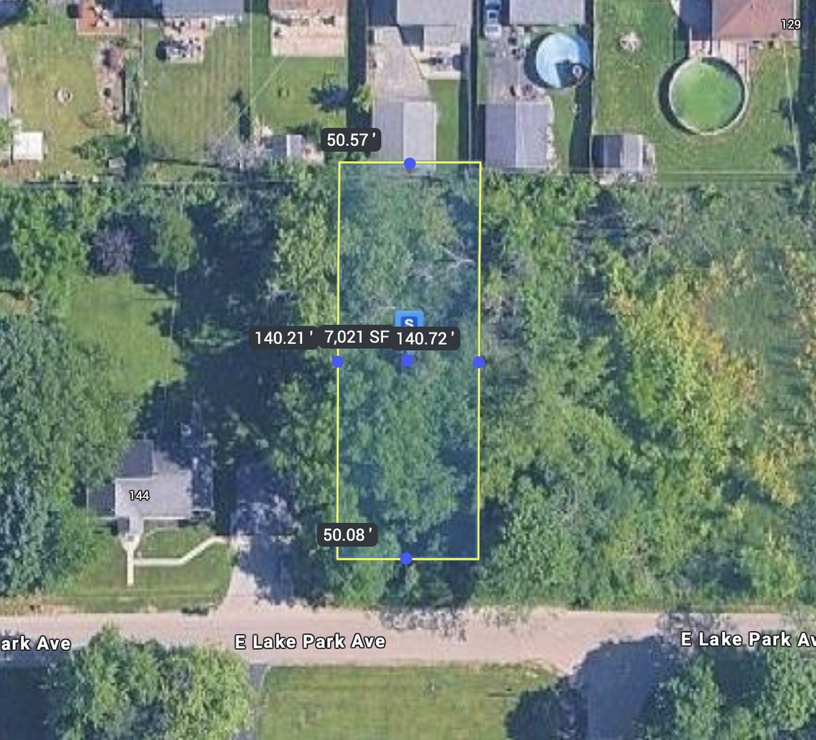 150 E Lake Park Avenue, Round Lake, IL 60073