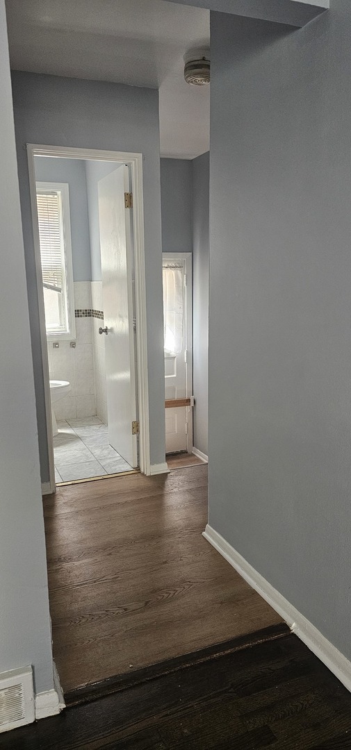 5115 N Springfield Avenue #B, Chicago, IL 60625