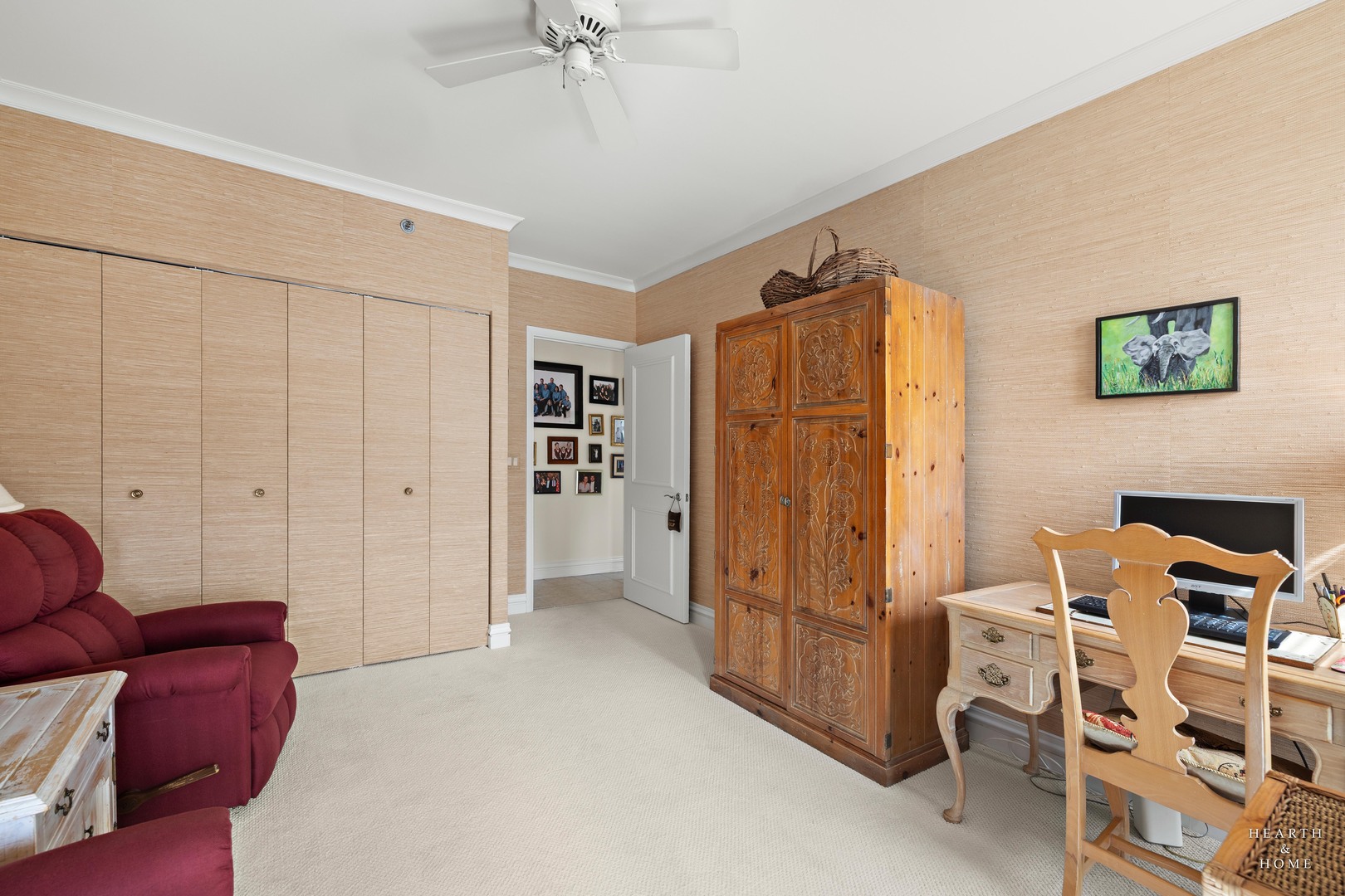 77 S Evergreen Avenue #403, Arlington Heights, IL 60005