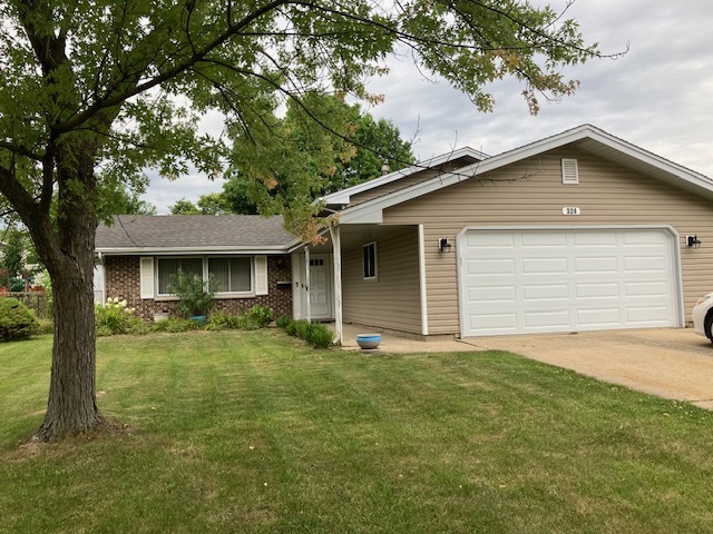 324 W WEATHERSFIELD Way, Schaumburg, IL 60194