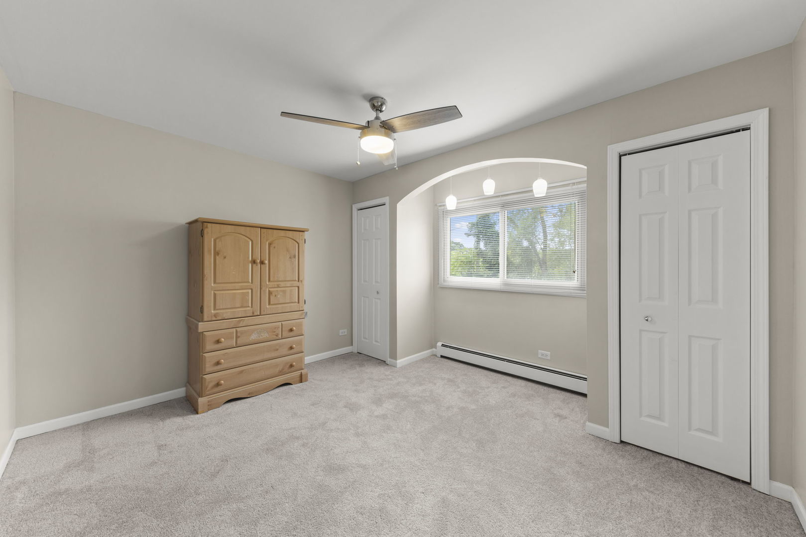 12820 S 71st Avenue #201, Palos Heights, IL 60463