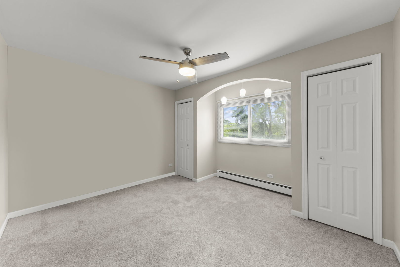 12820 S 71st Avenue #201, Palos Heights, IL 60463