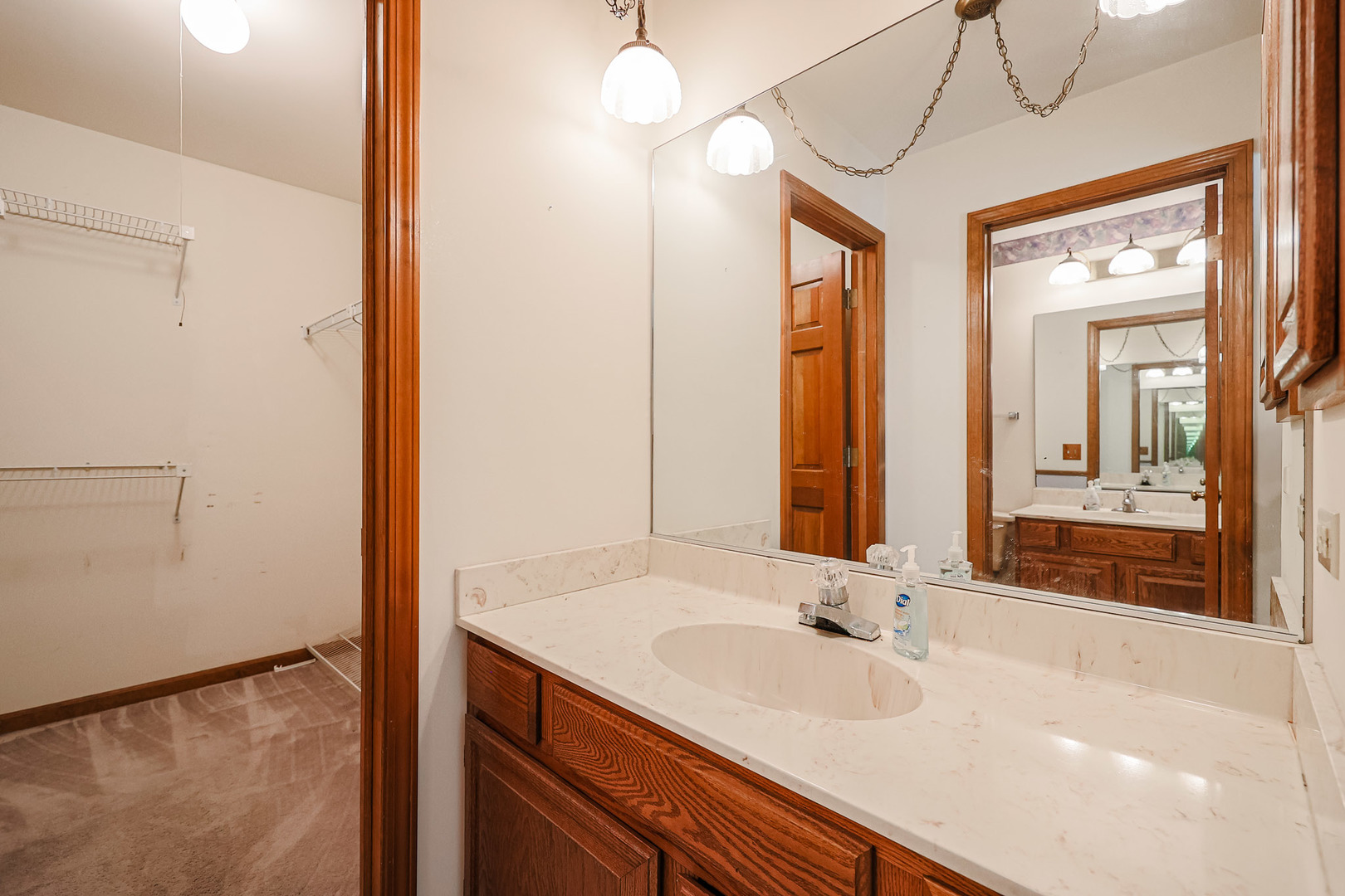 504 Lexington Avenue, Fox River Grove, IL 60021
