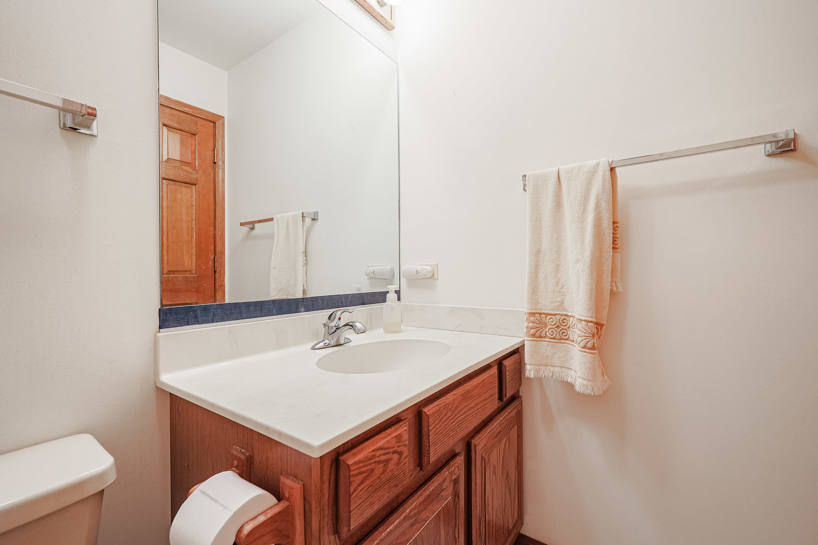 504 Lexington Avenue, Fox River Grove, IL 60021