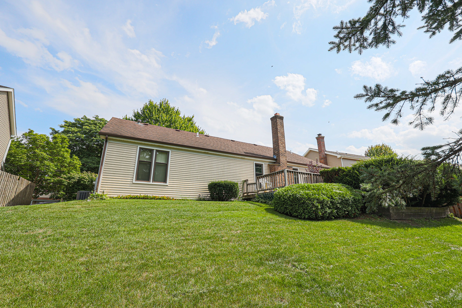504 Lexington Avenue, Fox River Grove, IL 60021