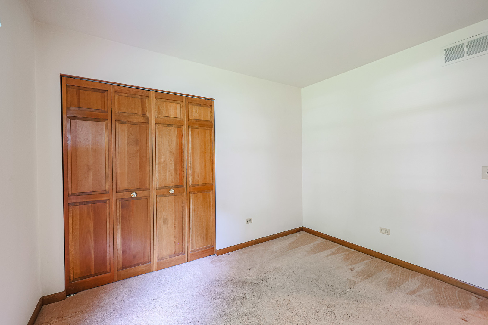 504 Lexington Avenue, Fox River Grove, IL 60021